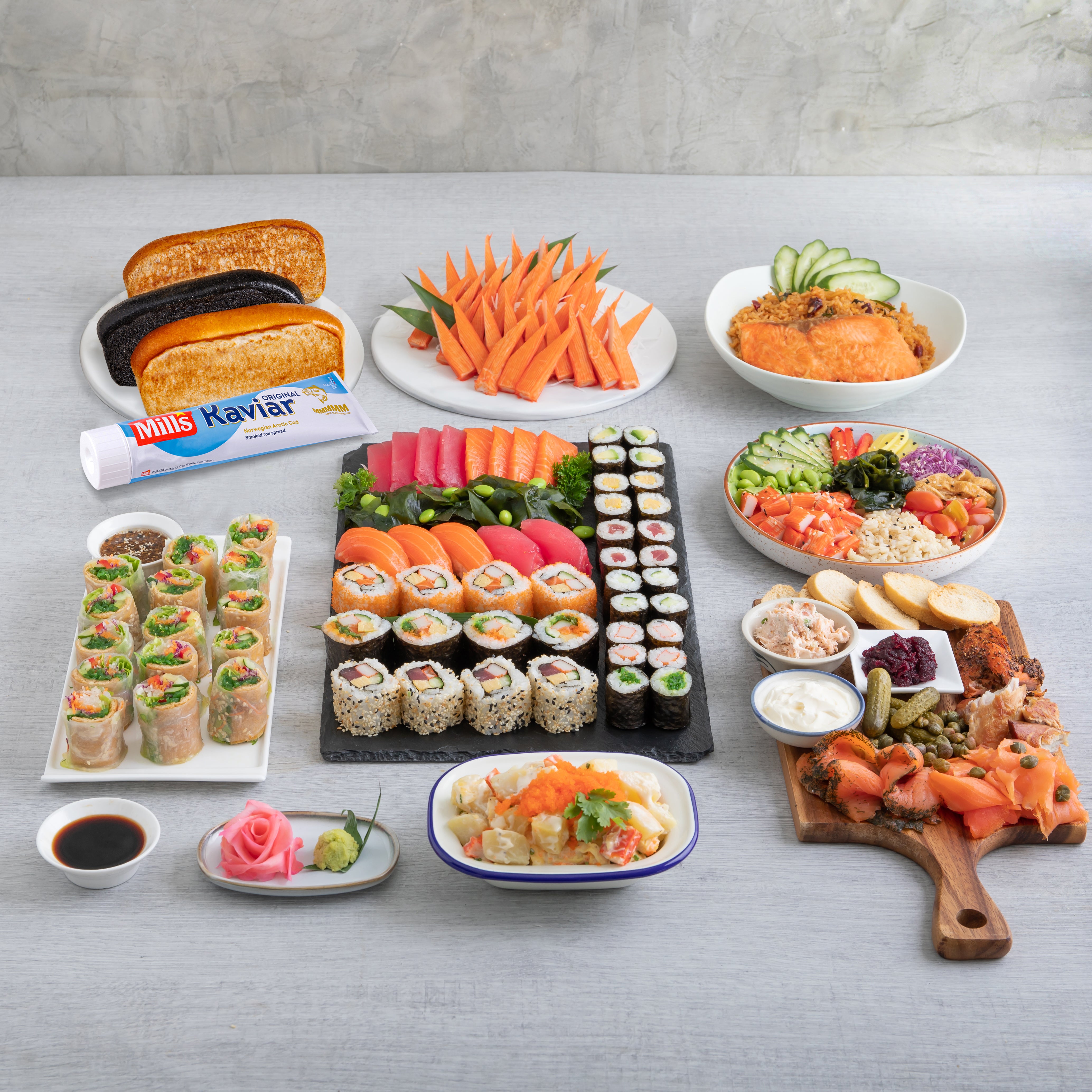 Salmon Sashimi & Sushi Party Set – Thammachart Seafood